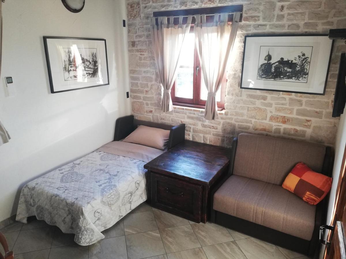 Apartments Oliva Fiorini Extérieur photo